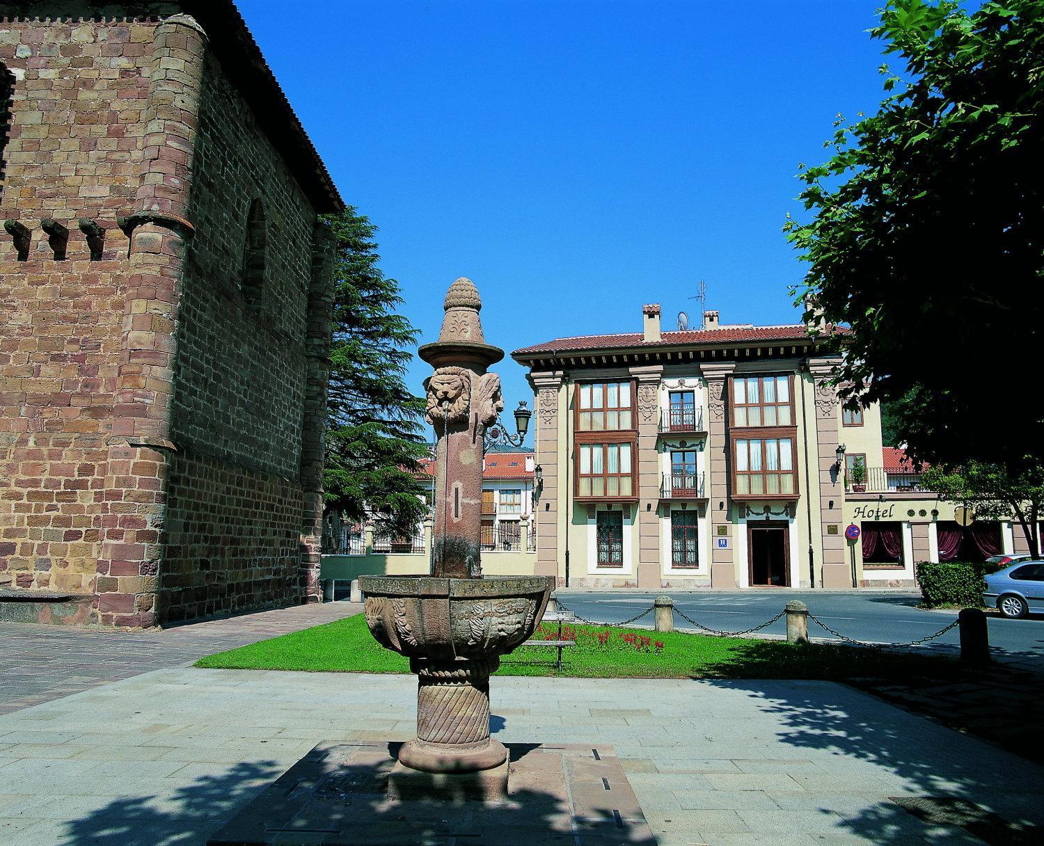 Palacio Azcárate Hotel Ezcaray Exterior foto